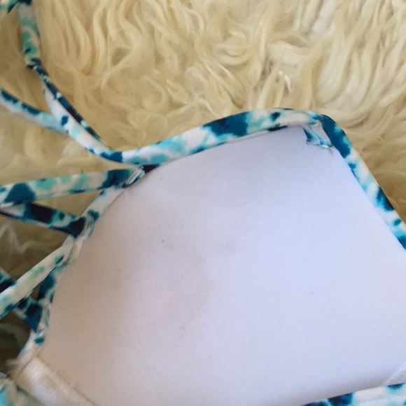 Hollister strappy push up bikini - Picture 5 of 5